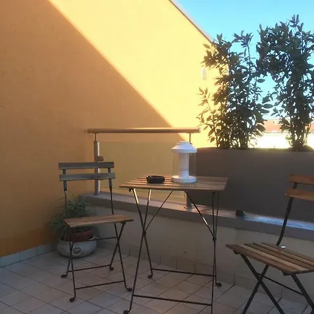 L'attico צ'יביטאנובה מארקה